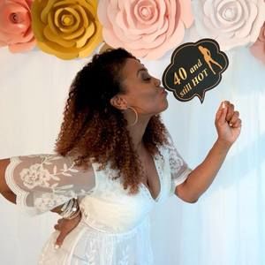 Meet your Posher, Dione